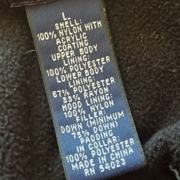 GAP Down Vest - Picture 13 of 16